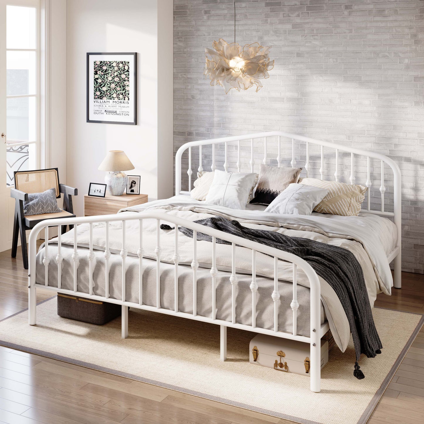 Amolife Vintage Metal Bed Frame with Delicate Headboard and Footboard