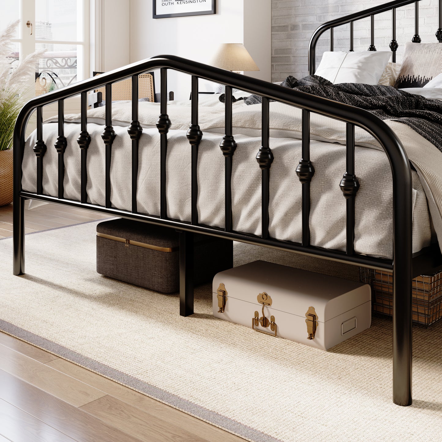 Amolife Vintage Metal Bed Frame with Delicate Headboard and Footboard